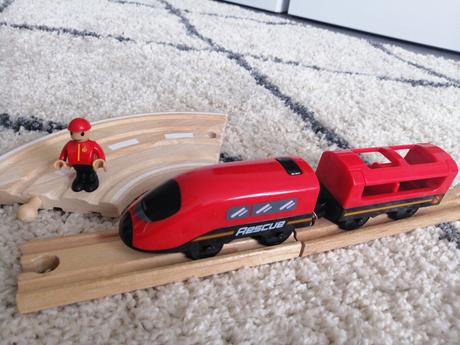 Elektricky vláčik na baterky,