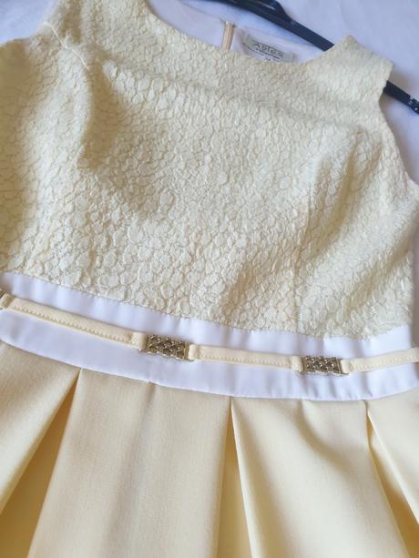 Dámske spoločenské šaty, 36