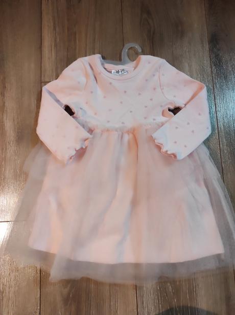 Ruzove saty s tylovou suknou, 98