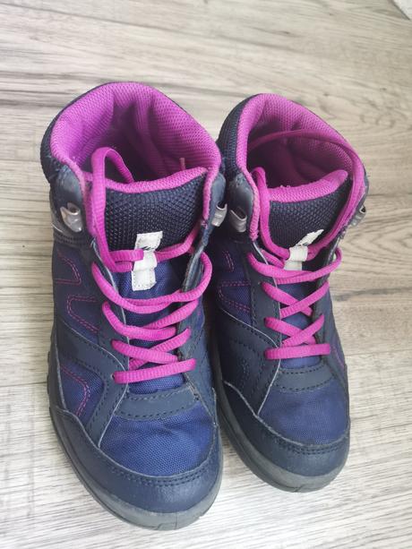 Turistické tenisky, 34