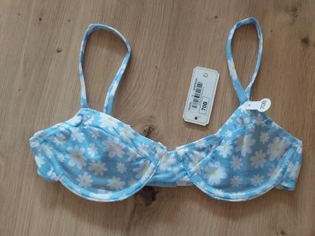 Vzorovaná podprsenka s kosticami., gate,70b