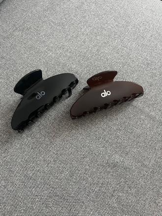 Štipce do vlasov alo yoga, 