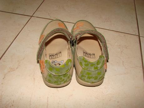 Nádherné sandálky, 29