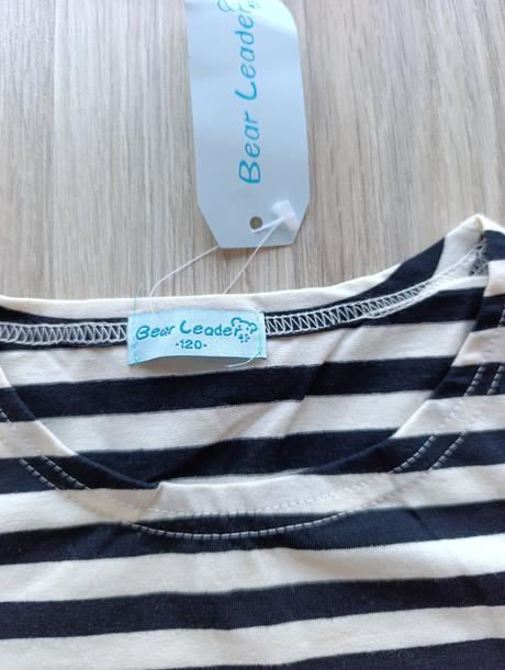 Dievčenské pásikové šaty, 116