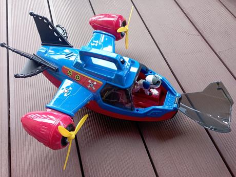 Lietadlo tlapkova patrola,