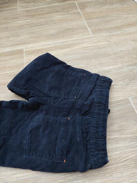 Podšité menčestráky č.104-110, 110