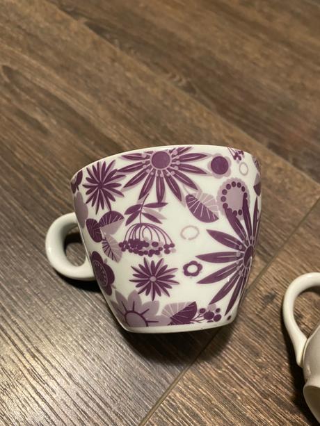 Krásna stará retro mini šálka kvety, vlčí mak,