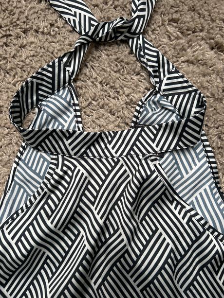 Ľahučká blúzka bez rukávov 38, lipsy london,38