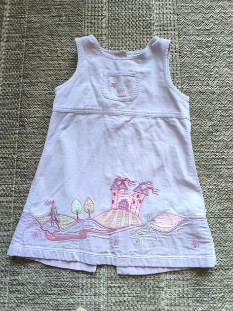 Rozprávkové šaty, next,104