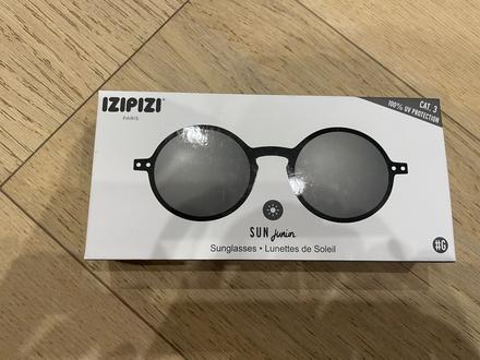 Slnecne okuliare izipizi, 