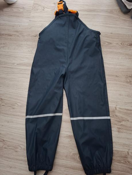 Nohavice do dažďa, lupilu,110