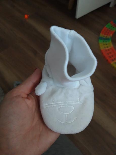 Capacky zamatove, <17