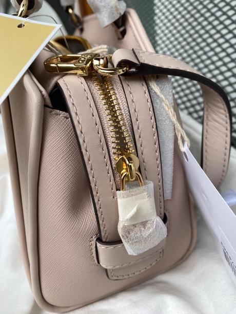 Bledoruzova kožená michael kors, michael kors