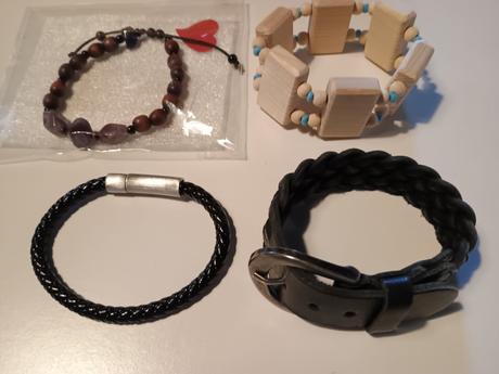 Náramky 4 ks, 