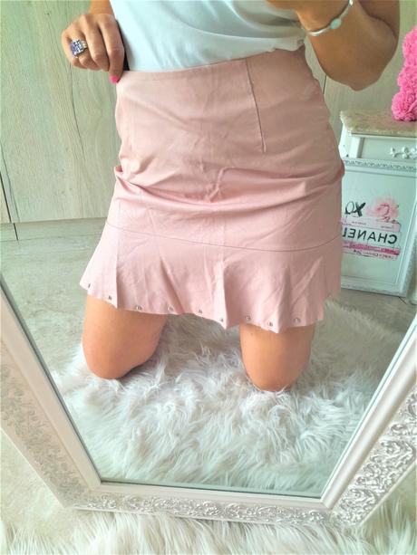 Koženková sukňa s cvokmi-m,