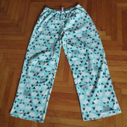 Domáce nohavice, s