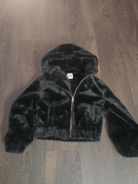 Kožuštek berschka, bershka,140