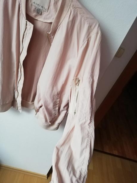 Ružovkastá bombera l/40, amisu,l
