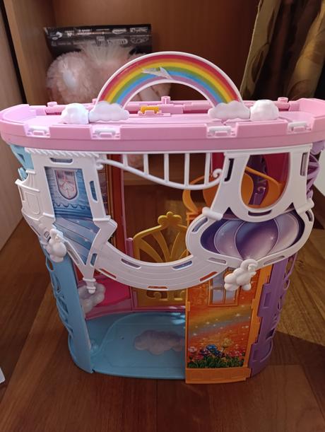 Hrad pre barbie , posteľ, stolík, gauc, 