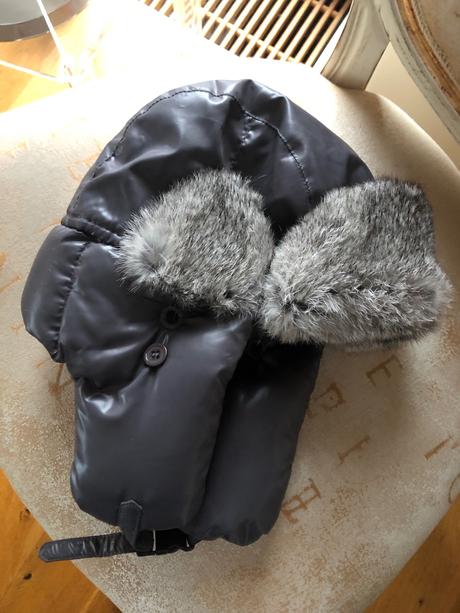 Zimna kožušinova ciapka, 56