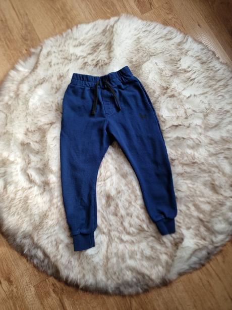 Mash mnie teplaky, booso,104