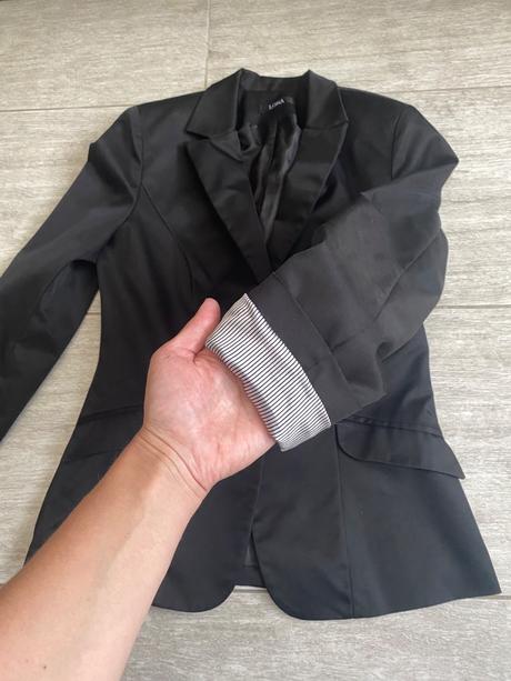 Cierne satenove sako 38, 38