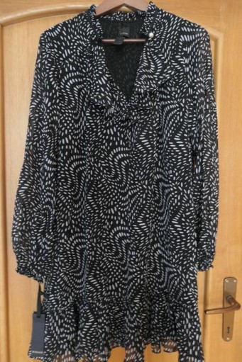 Pinko nove luxusne pohodlne, krasne saty m, pinko,m