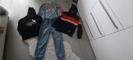 Chlapčenský balík v.146, 140–152