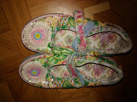 Tenisky s flitrami, 33