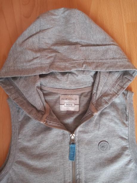 Vesta, piazza italia,128