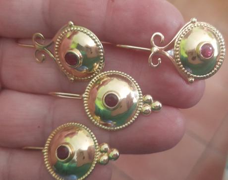 Pozlatene chirurgicke, 