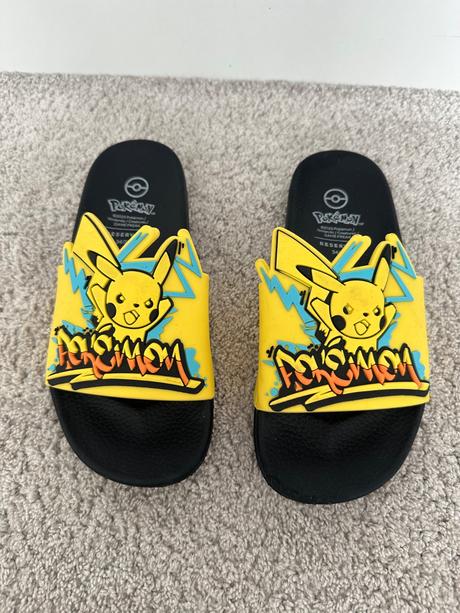 Reserverd šľapky pokémon, reserved,35