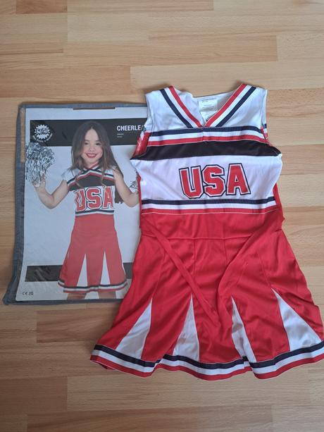 Kostým na karneval roztlieskavačka, 