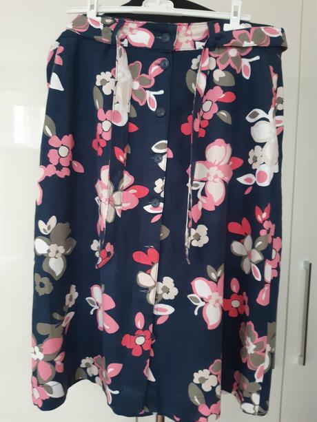 Sukňa, marks & spencer,44