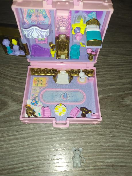 Polly pocket polly in paris,