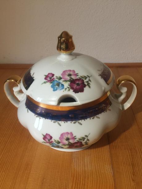 Súprava na stolovanie, 