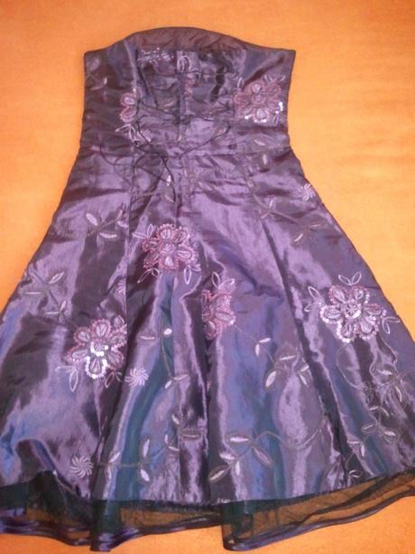 Šaty s bolerkom, 36