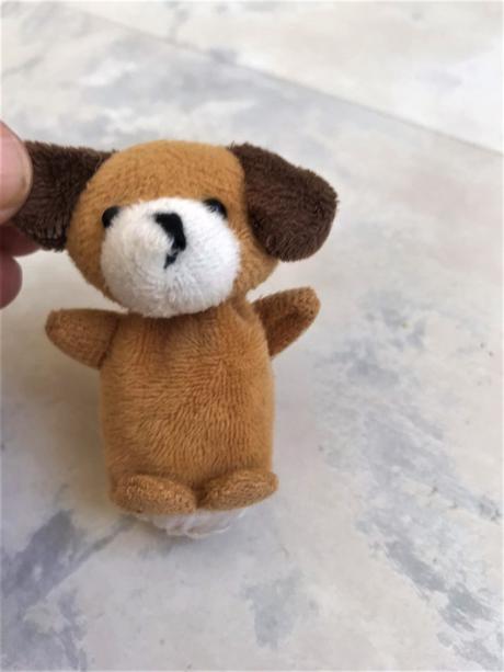 Mini maňuška na prst,