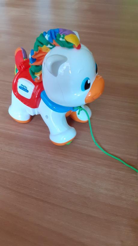 Interaktívny hrací koník, 