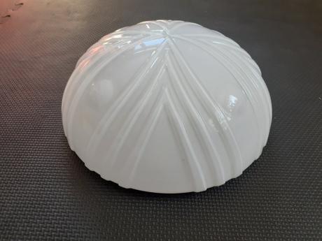 Socialistické 2 sklenené tienidlá kryty na lampy, 