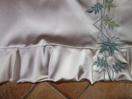 Znackove nadherne saty zn. karen millen, 38