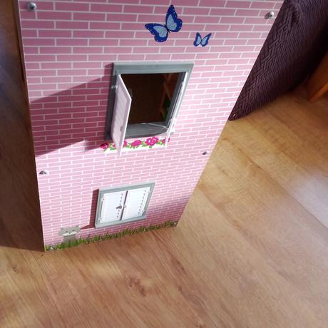 Veľký drevený domček pre bábiky,