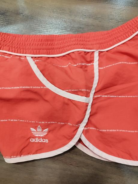 Adidas letné šortky, adidas,38