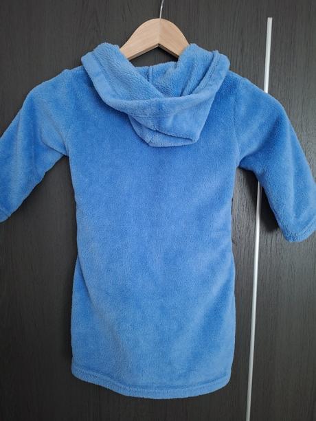 Modrý župan so sloníkom, 86