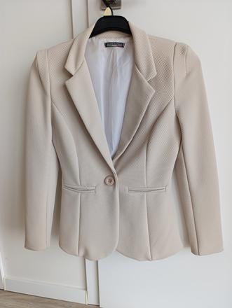 Dámske krémové sako, l