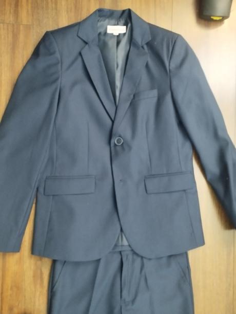 Kostým pre chlapca-veľmi elegantný, 152