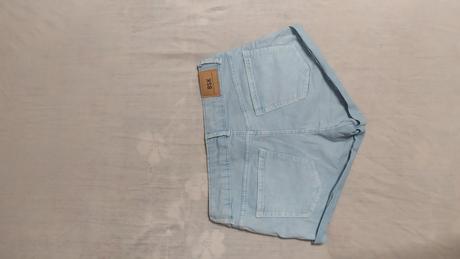 Riflové kraťasy, bershka,36