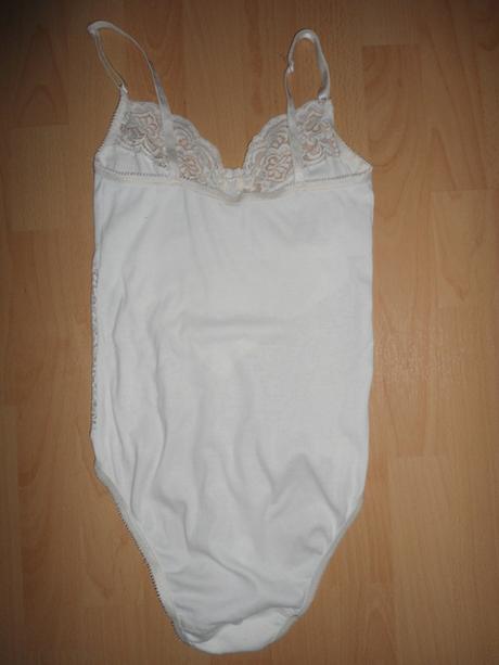 Kremove podrpsenkove body, s