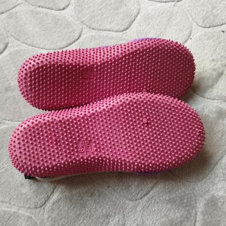 Topánky do vody, 27