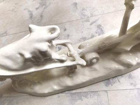 Starožitné masívne sošky 2 ks, 